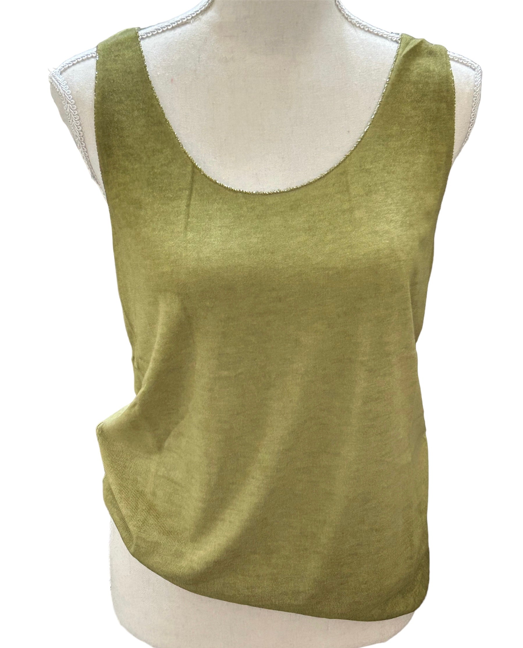 Summer tank top with silver accent